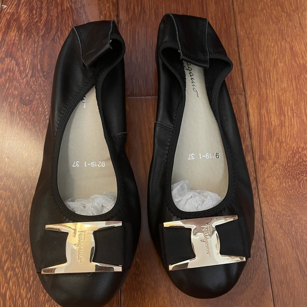 Beautiful women shoes new